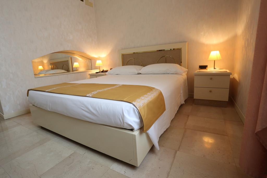 Hotel Europa فوجيا المظهر الخارجي الصورة