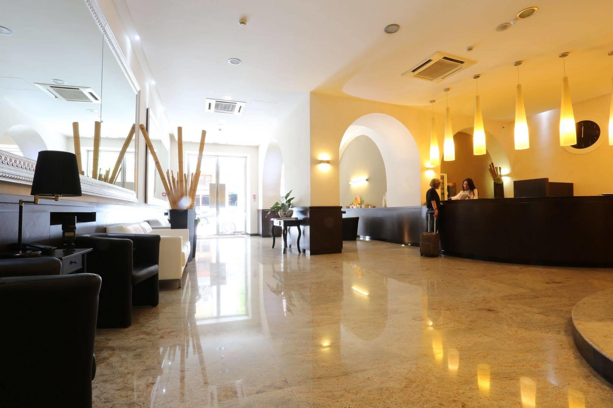 Hotel Europa فوجيا المظهر الخارجي الصورة
